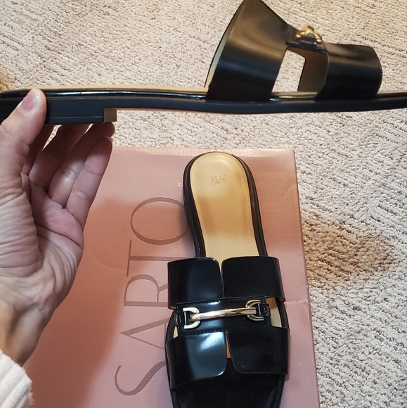 HM black and gold sandals - Picture 2 of 2